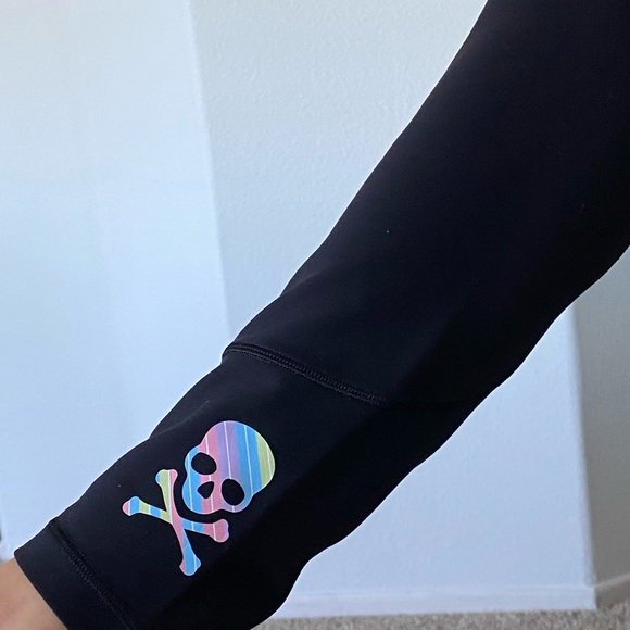 LULU x SOULCYCLE Leggings 2 - Picture 4 of 4